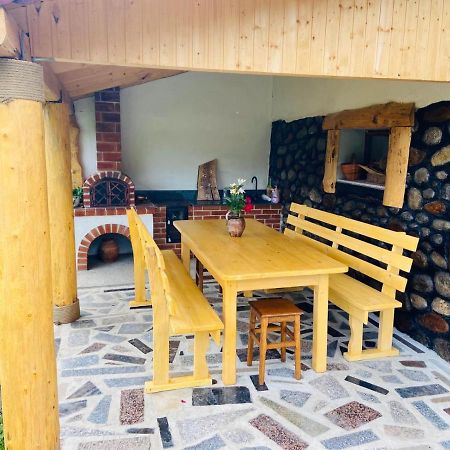 Casa De Vacanta Motata Novaci-Straini Luaran gambar
