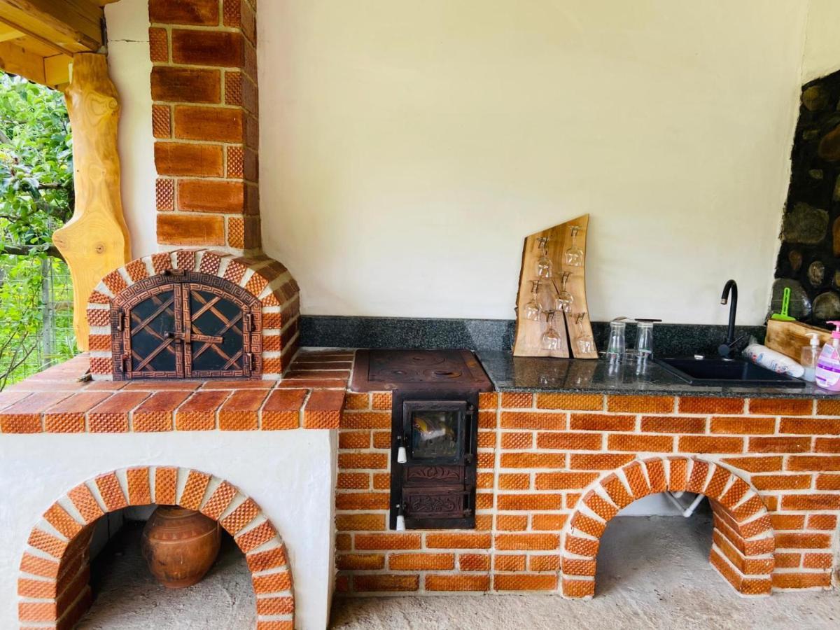 Casa De Vacanta Motata Novaci-Straini Luaran gambar