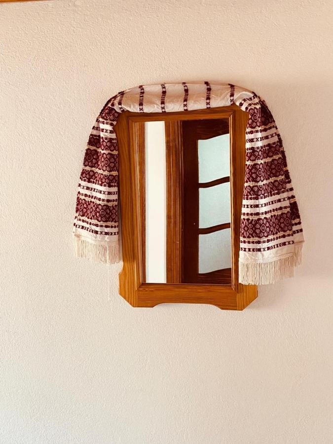 Casa De Vacanta Motata Novaci-Straini Luaran gambar